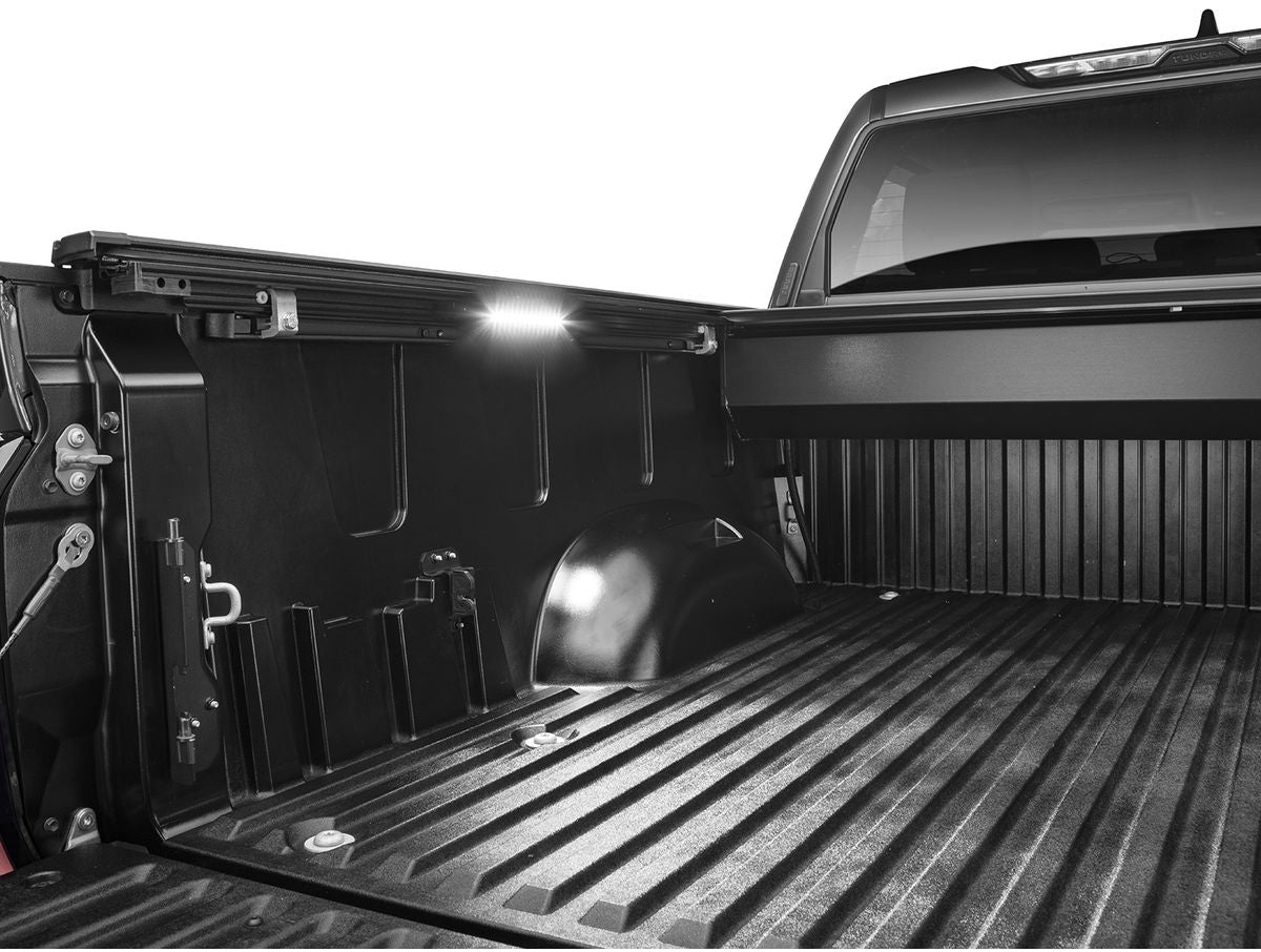 RETRAX EQ HARD RETRACTABLE TONNEAU COVER ; 13-18 RAM 1500/ 19-24 1500 CLASSIC 5'7" BOX WITHOUT RAMBOX