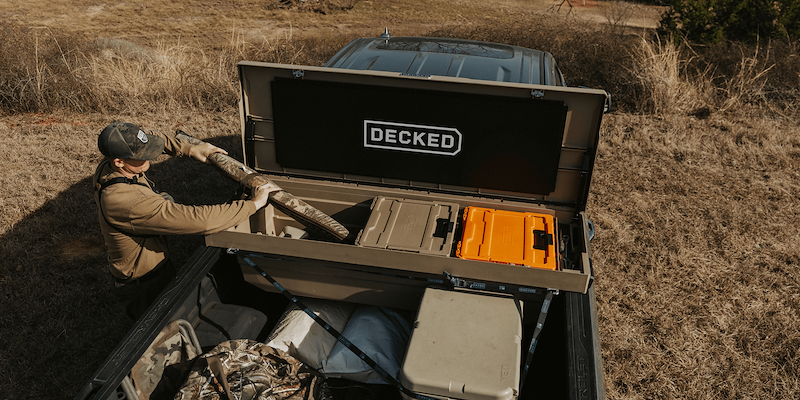 DECKED TOOL BOX Tan