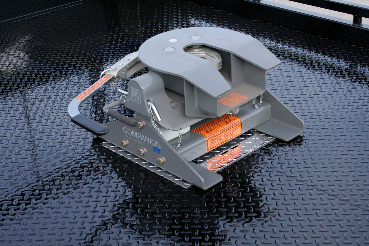 B&W #RVK3050 25K COMPANION FLATBED 5TH WHEEL HITCH