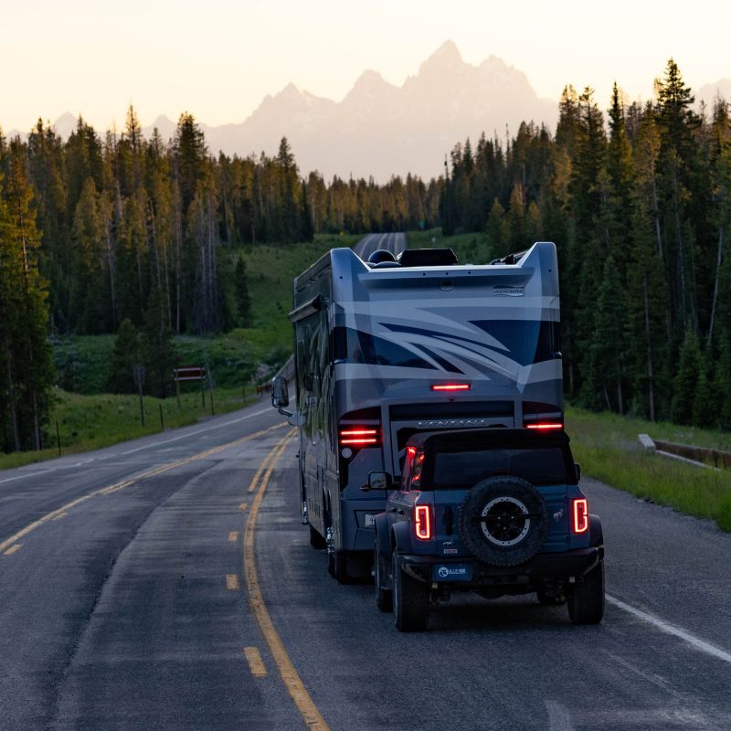 TOW BARS AND ACCESSORIES