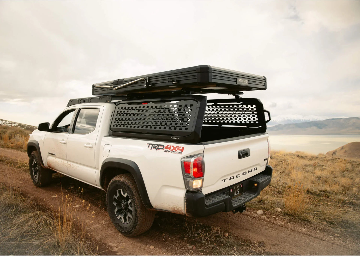 TRUCK CAPS & RACKS