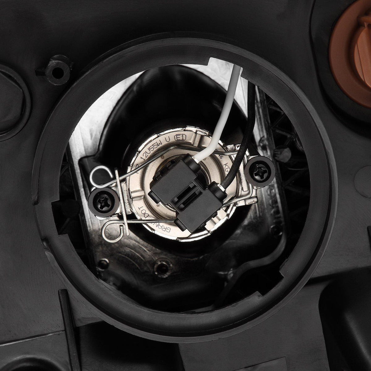 02-05 Dodge Ram LUXX-Series LED Projector Headlights Chrome - view 12