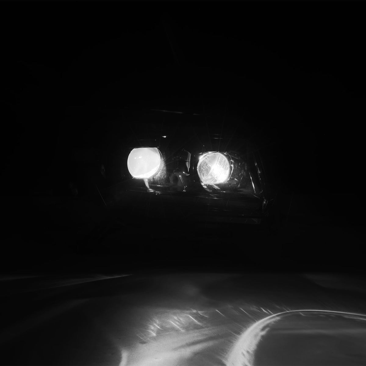03-09 Toyota 4Runner LUXX-Series LED Projector Headlights Alpha-Black - view 4