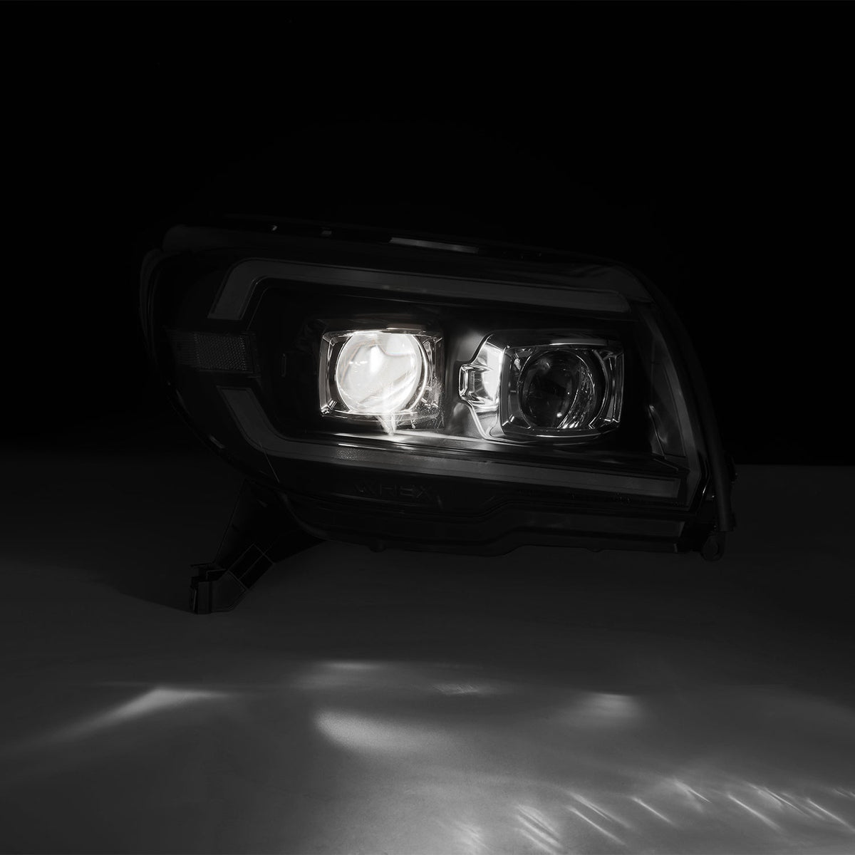 03-09 Toyota 4Runner LUXX-Series LED Projector Headlights Black - view 5