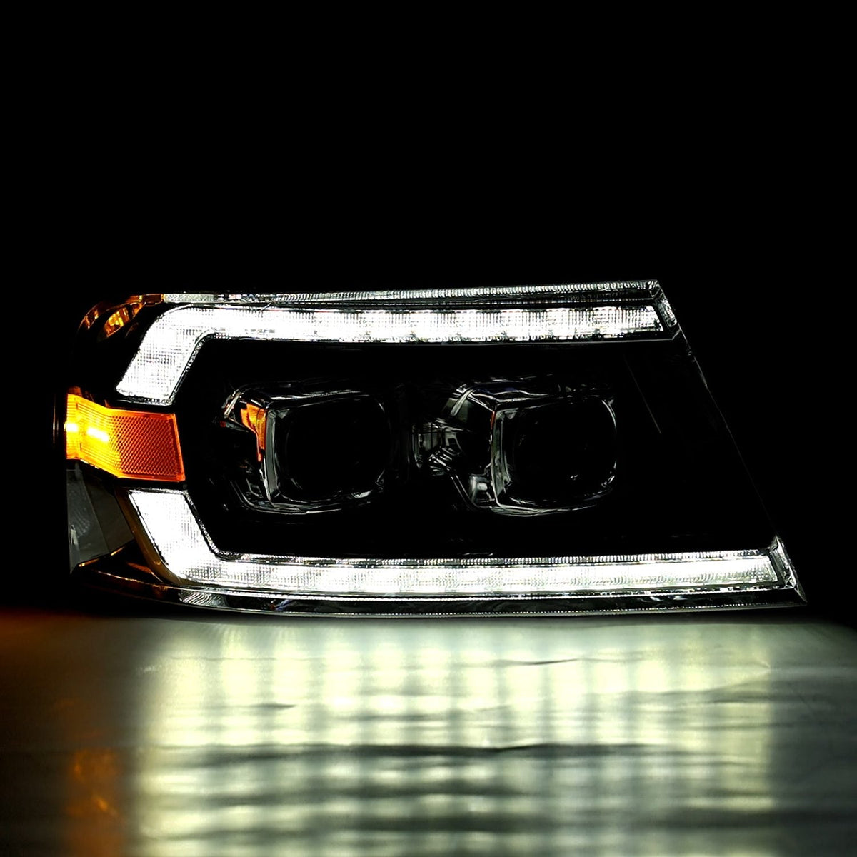04-08 Ford F150 / 06-08 Lincoln Mark LT LUXX-Series LED Projector Headlights Black - view 5