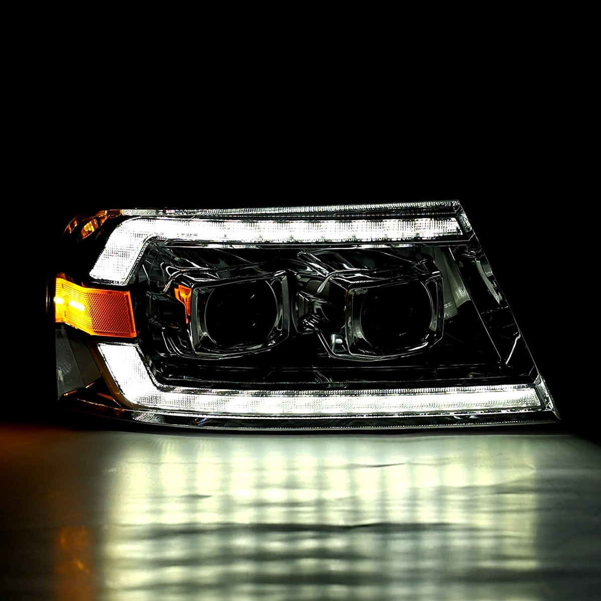 04-08 Ford F150 / 06-08 Lincoln Mark LT LUXX-Series LED Projector Headlights Chrome - view 6