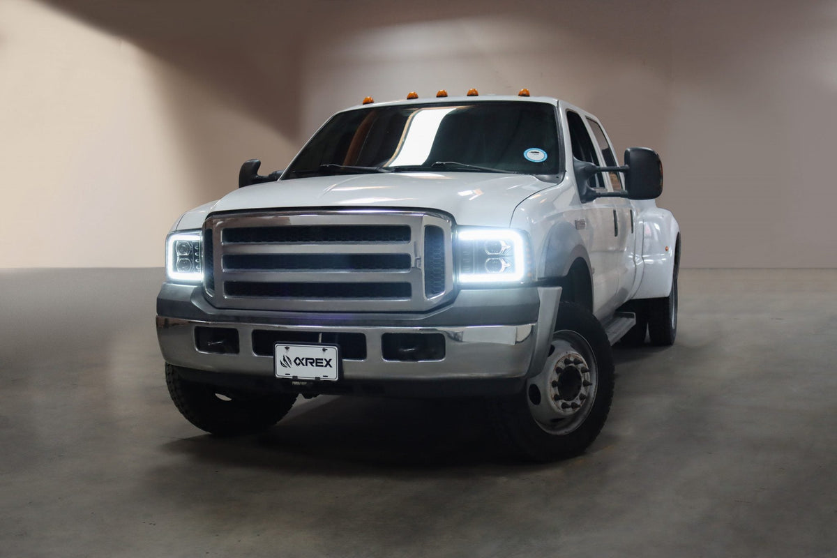 05-07 Ford Super Duty/Excursion LUXX-Series LED Projector Headlights Black - view 3