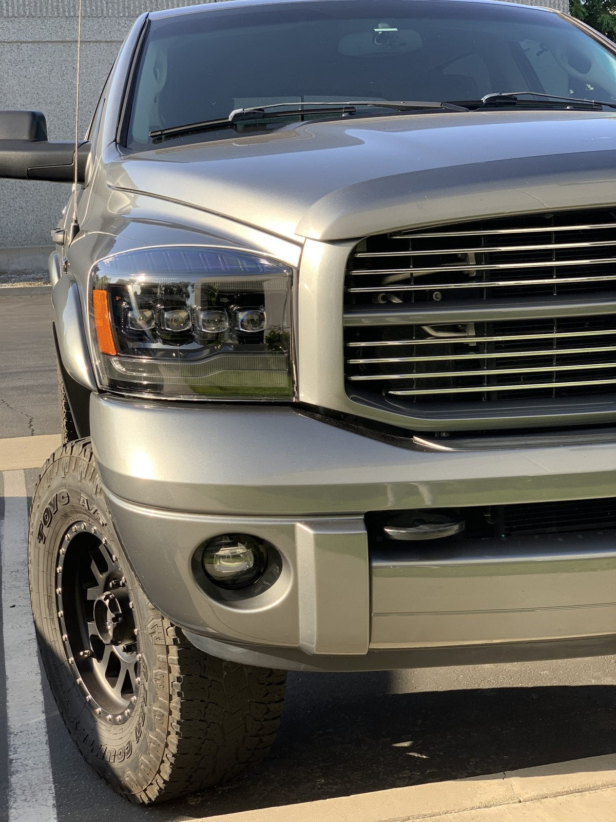 06-08 Dodge Ram NOVA-Series LED Projector Headlights Black - view 4