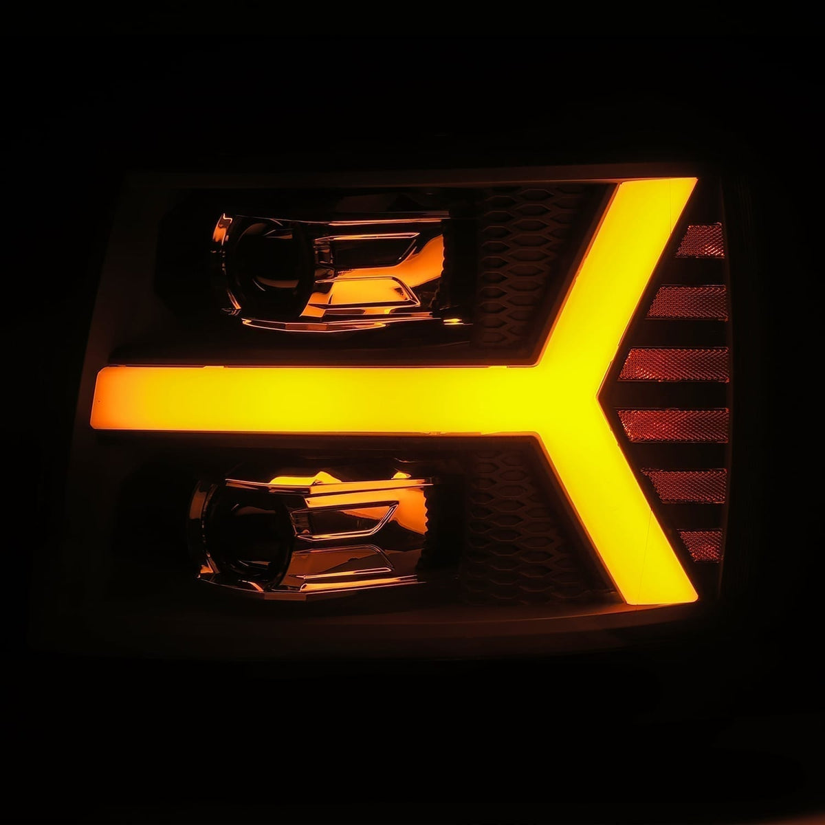 07-13 Chevrolet Silverado LUXX-Series LED Projector Headlights Jet Black - view 6