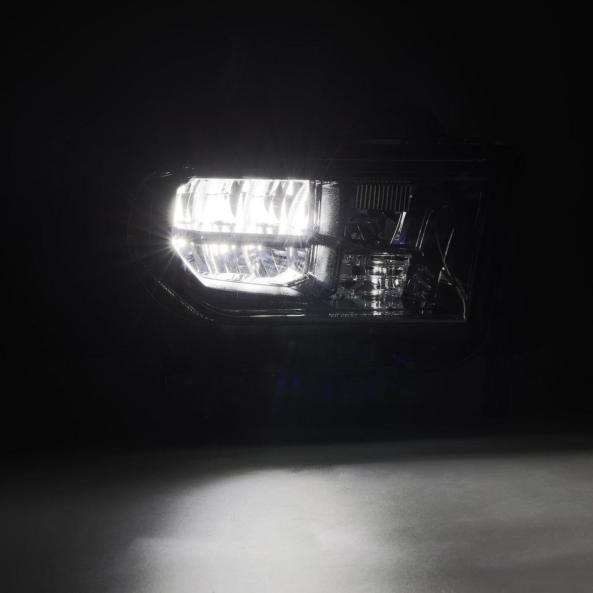 07-13 Toyota Tundra/08-17 Toyota Sequoia MK II LUXX-Series LED Crystal Headlights Alpha-Black (Without Level Adjuster) - view 4