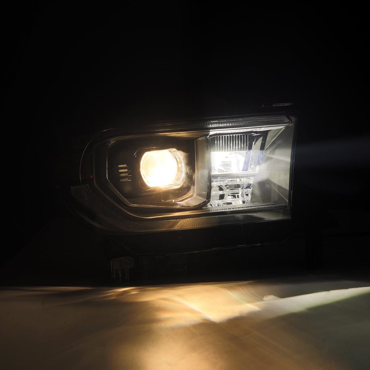 07-13 Toyota Tundra/08-17 Toyota Sequoia MK II LUXX-Series LED Projector Headlights Black (With Level Adjuster) - view 5