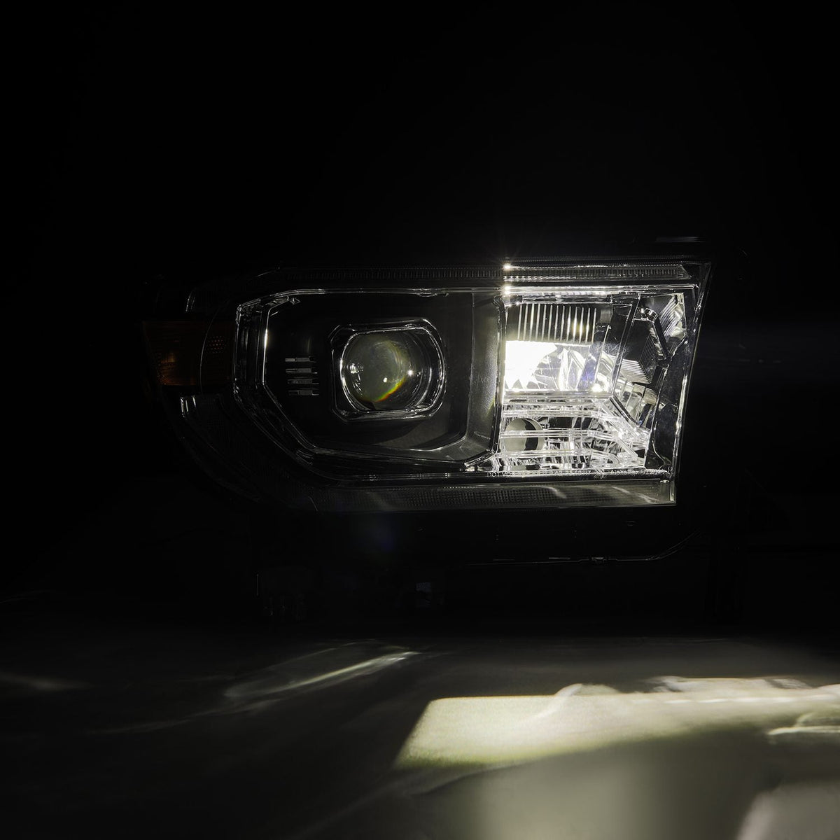 07-13 Toyota Tundra/08-17 Toyota Sequoia MK II LUXX-Series LED Projector Headlights Chrome (With Level Adjuster) - view 4