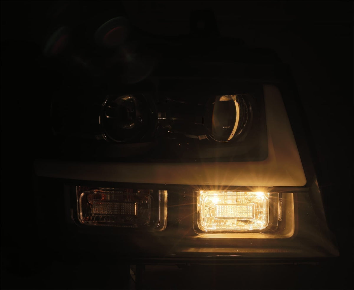 07-14 Chevrolet Tahoe/Suburban/07-13 Avalanche LUXX-Series LED Projector Headlights Black - view 7