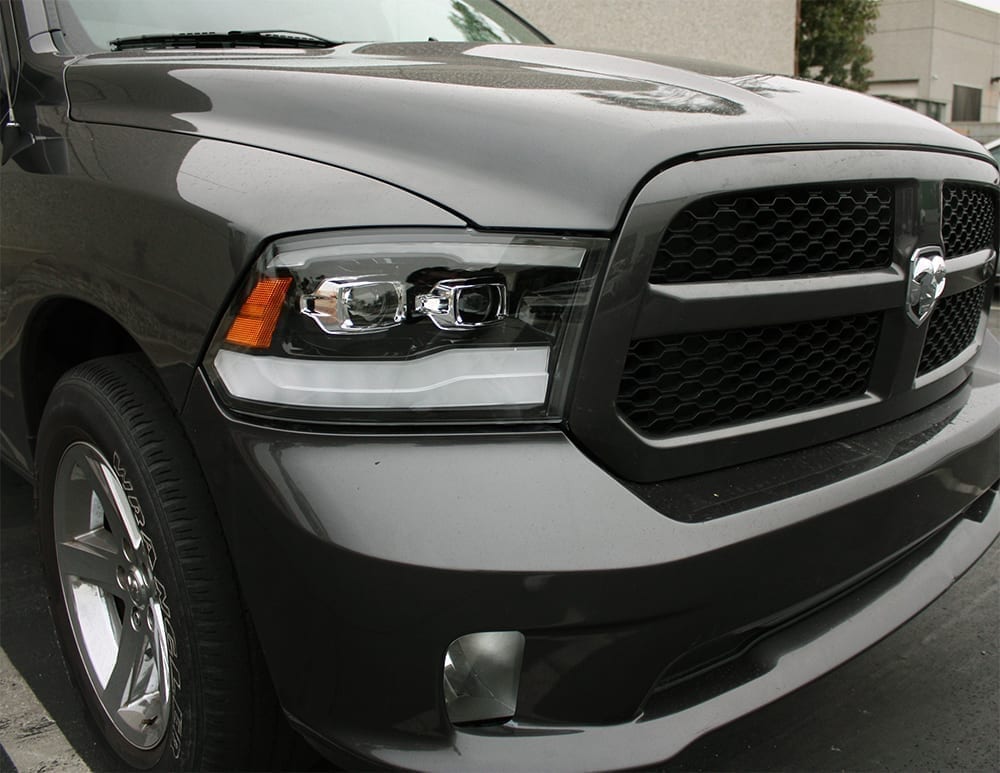 09-18 Ram Truck LUXX-Series LED Projector Headlights Black - view 6