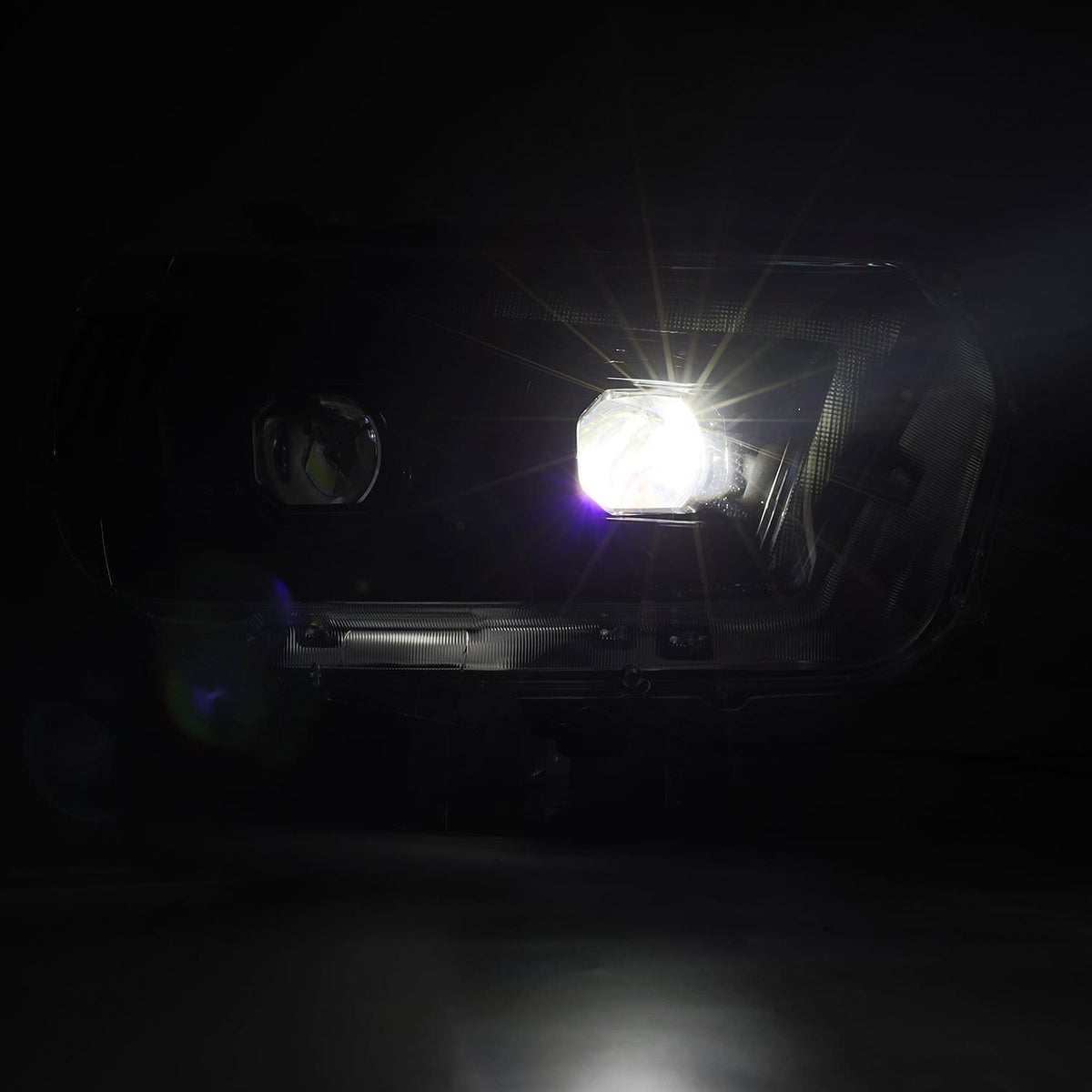 10-13 Toyota 4Runner LUXX-Series Projector Headlights Alpha-Black - view 4