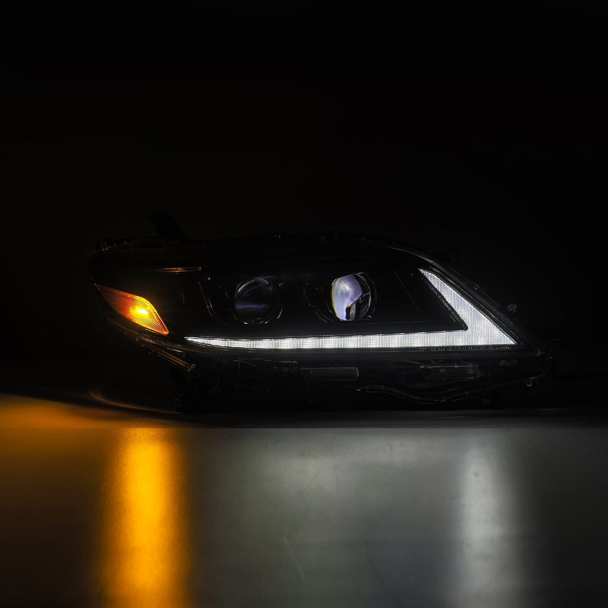 11-20 Toyota Sienna LUXX-Series Projector Headlights Alpha-Black - view 5