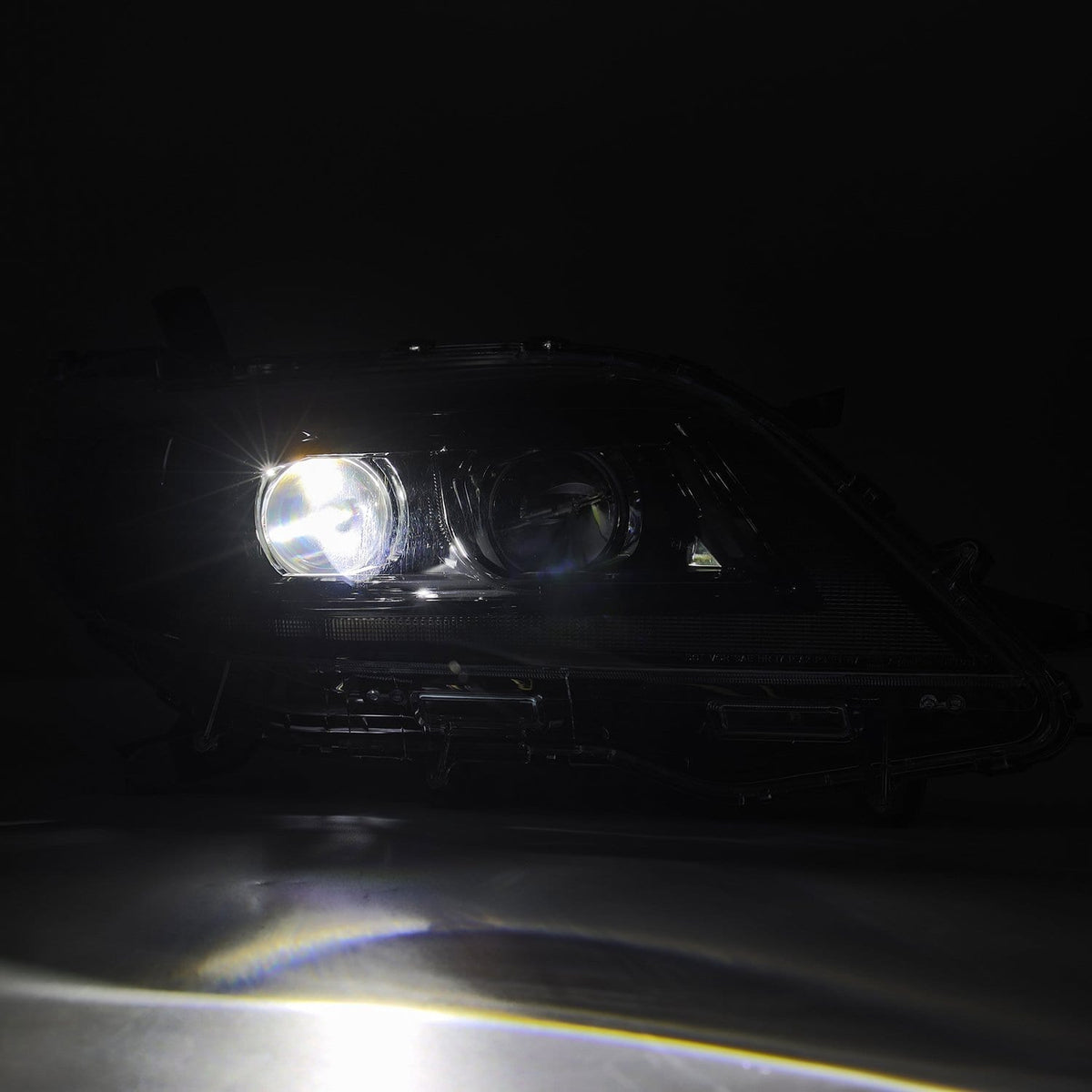 11-20 Toyota Sienna LUXX-Series Projector Headlights Alpha-Black - view 4