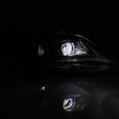 11-20 Toyota Sienna LUXX-Series Projector Headlights Black - view 4