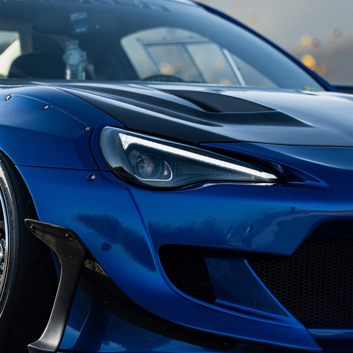 13-16 Scion FR-S / 17-20 Toyota 86 / 13-20 Subaru BRZ LUXX-Series LED Projector Headlights Black - view 4