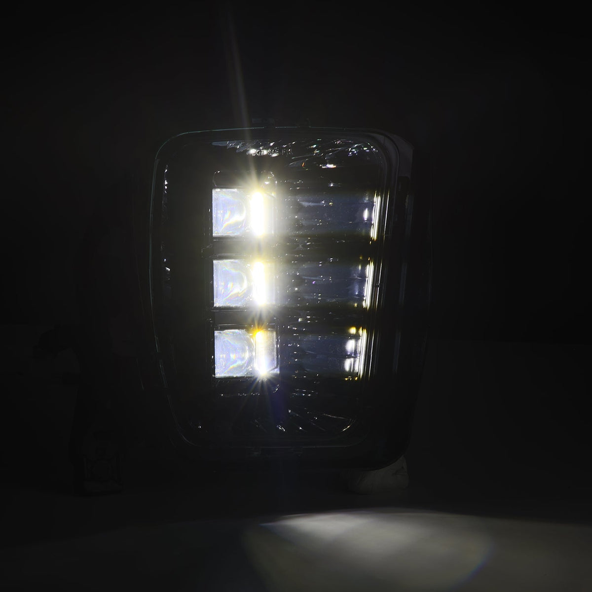 13-18 Dodge Ram 1500 / 19-24 Ram 1500 Classic DoubleTap Dual Color LED Projector Fog Lights - view 2