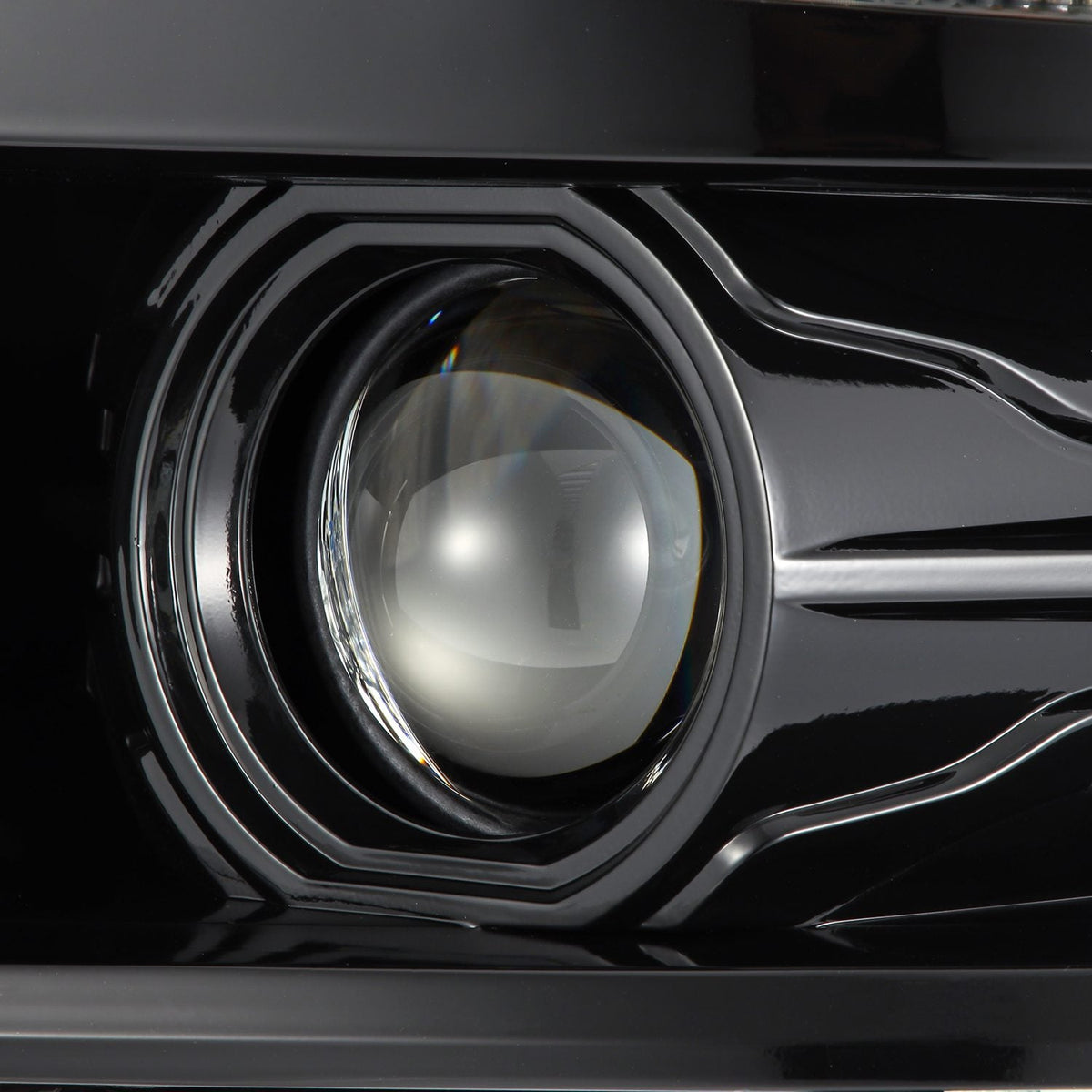 14-15 Chevrolet Silverado LUXX-Series LED Projector Headlights Alpha-Black - view 6