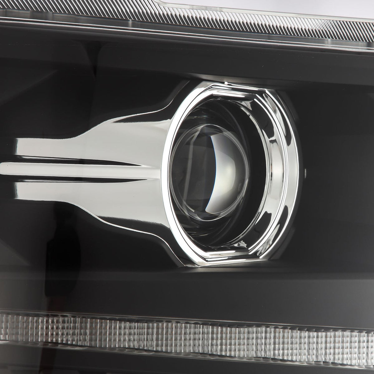 14-15 Chevrolet Silverado LUXX-Series LED Projector Headlights Black - view 6