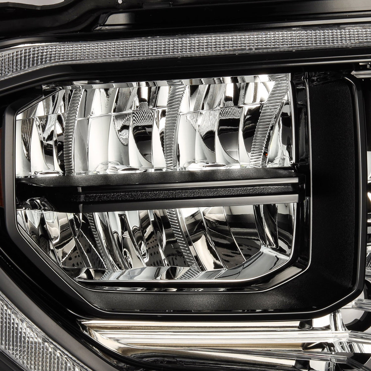 14-21 Toyota Tundra MK II LUXX-Series LED Crystal Headlights Alpha-Black - view 10