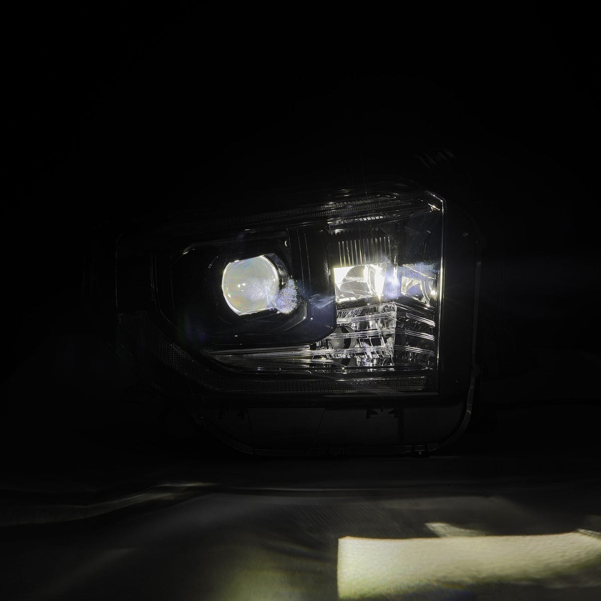 14-21 Toyota Tundra MK II LUXX-Series LED Projector Headlights Alpha-Black - view 5