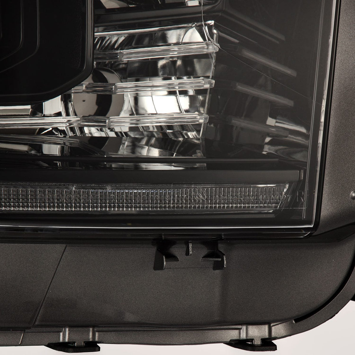 14-21 Toyota Tundra MK II LUXX-Series LED Projector Headlights Alpha-Black - view 10