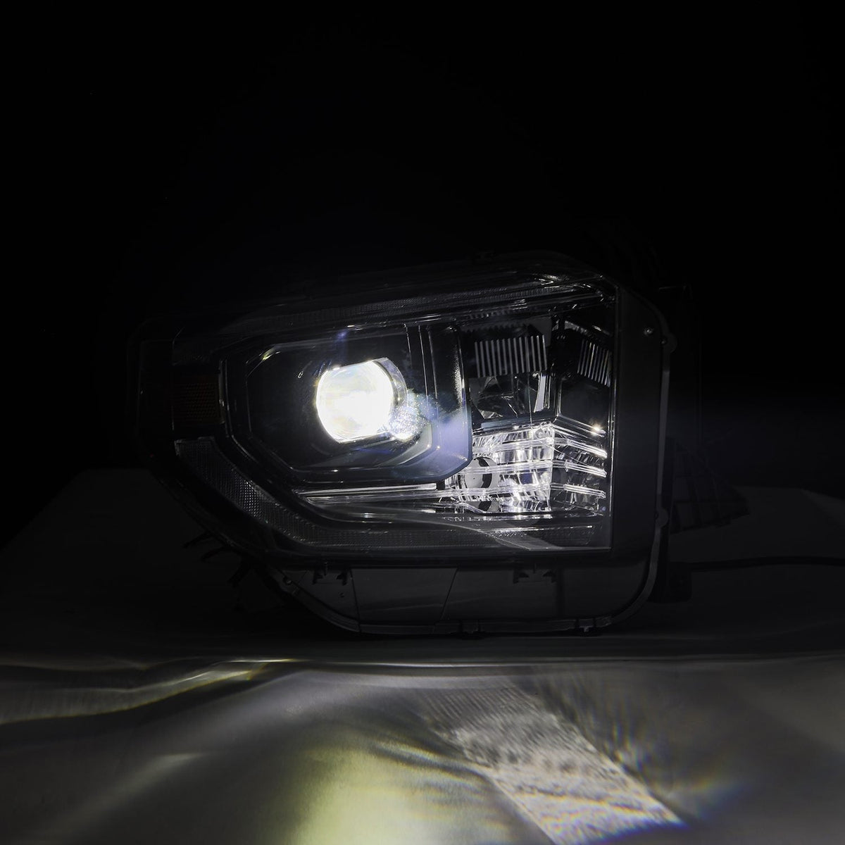 14-21 Toyota Tundra MK II LUXX-Series LED Projector Headlights Alpha-Black - view 4