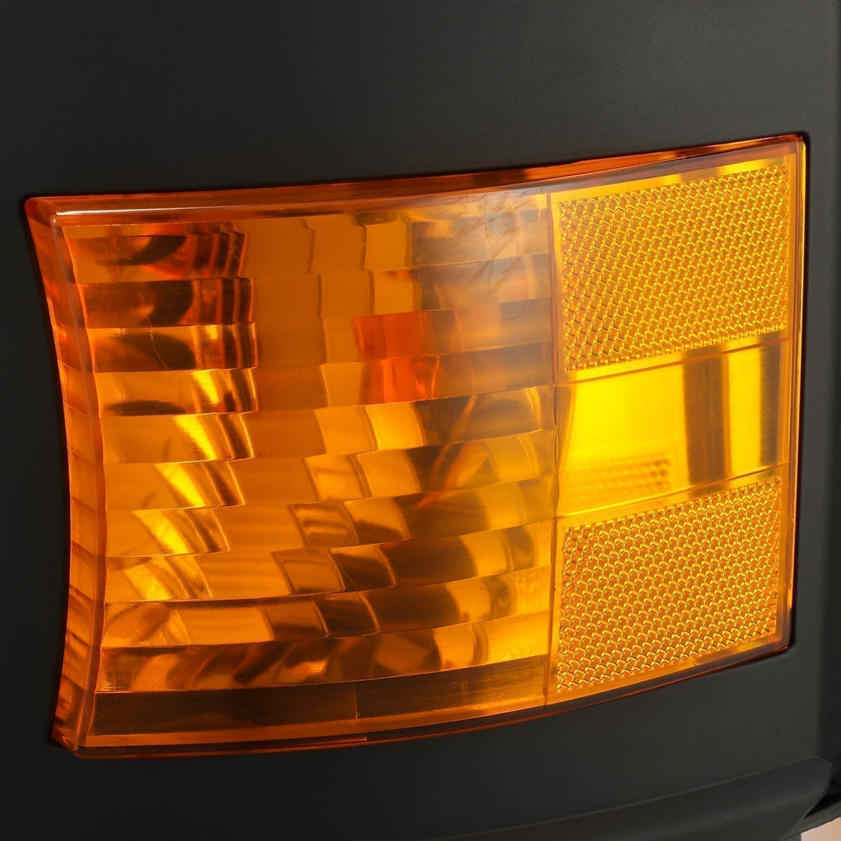 15-19 Chevrolet Silverado 2500HD/3500HD LUXX-Series LED Projector Headlights Black - view 7