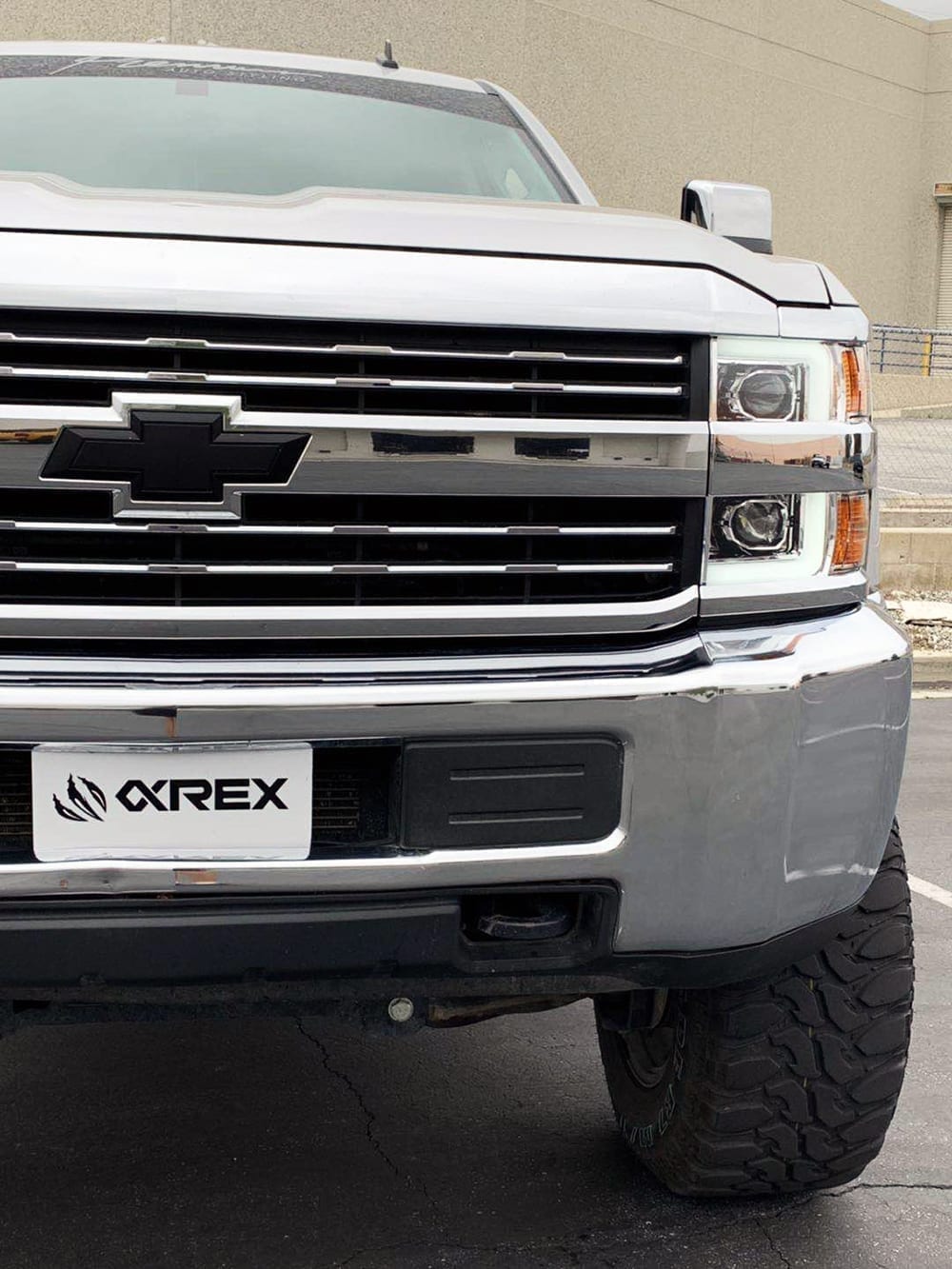 15-19 Chevrolet Silverado 2500HD/3500HD PRO-Series Halogen Projector Headlights Chrome - view 2