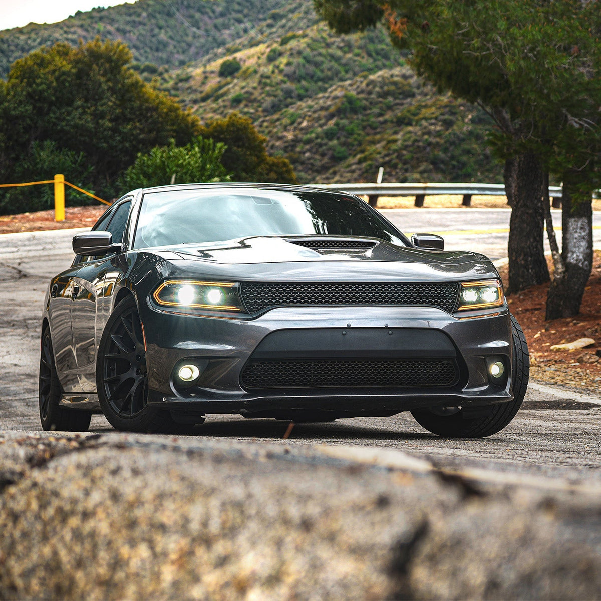 15-23 Dodge Charger LUXX-Series LED Projector Headlights Black - view 4