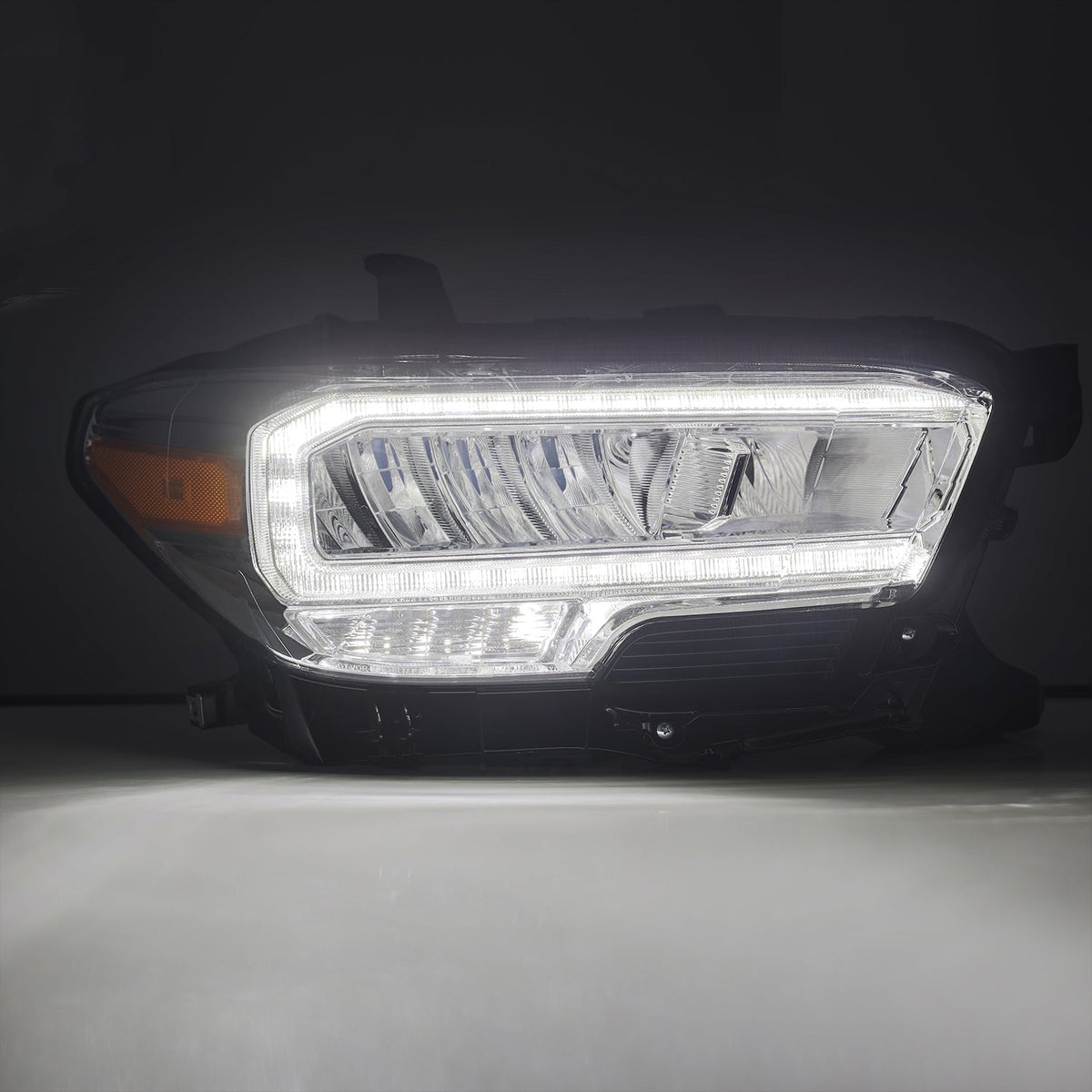 16-23 Toyota Tacoma LUXX-Series LED Crystal Headlights Chrome - view 2