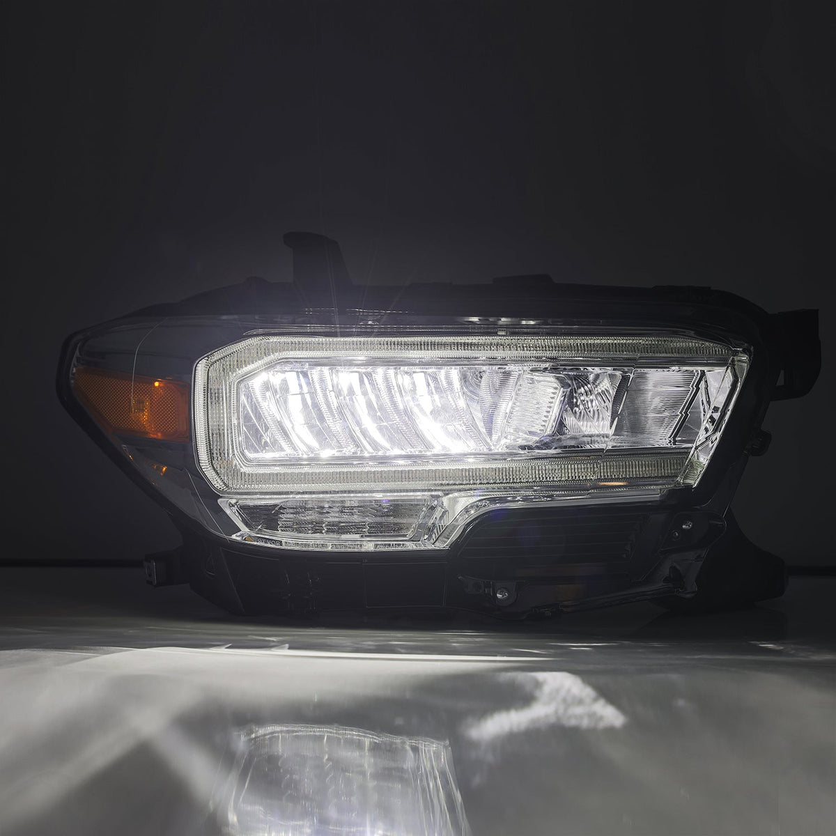 16-23 Toyota Tacoma LUXX-Series LED Crystal Headlights Chrome - view 4