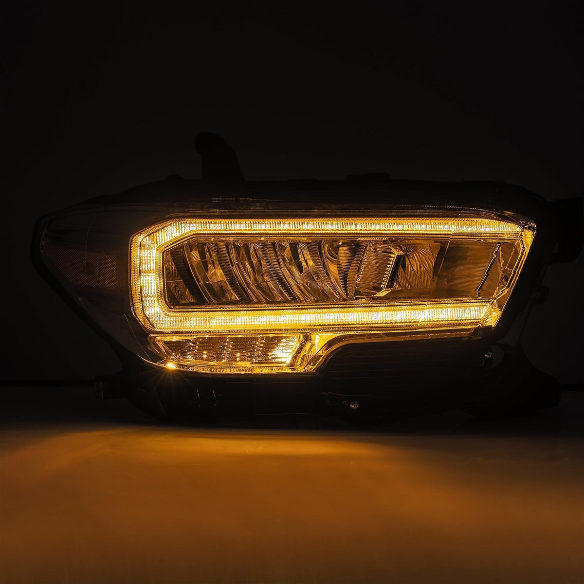 16-23 Toyota Tacoma LUXX-Series LED Crystal Headlights Chrome - view 3