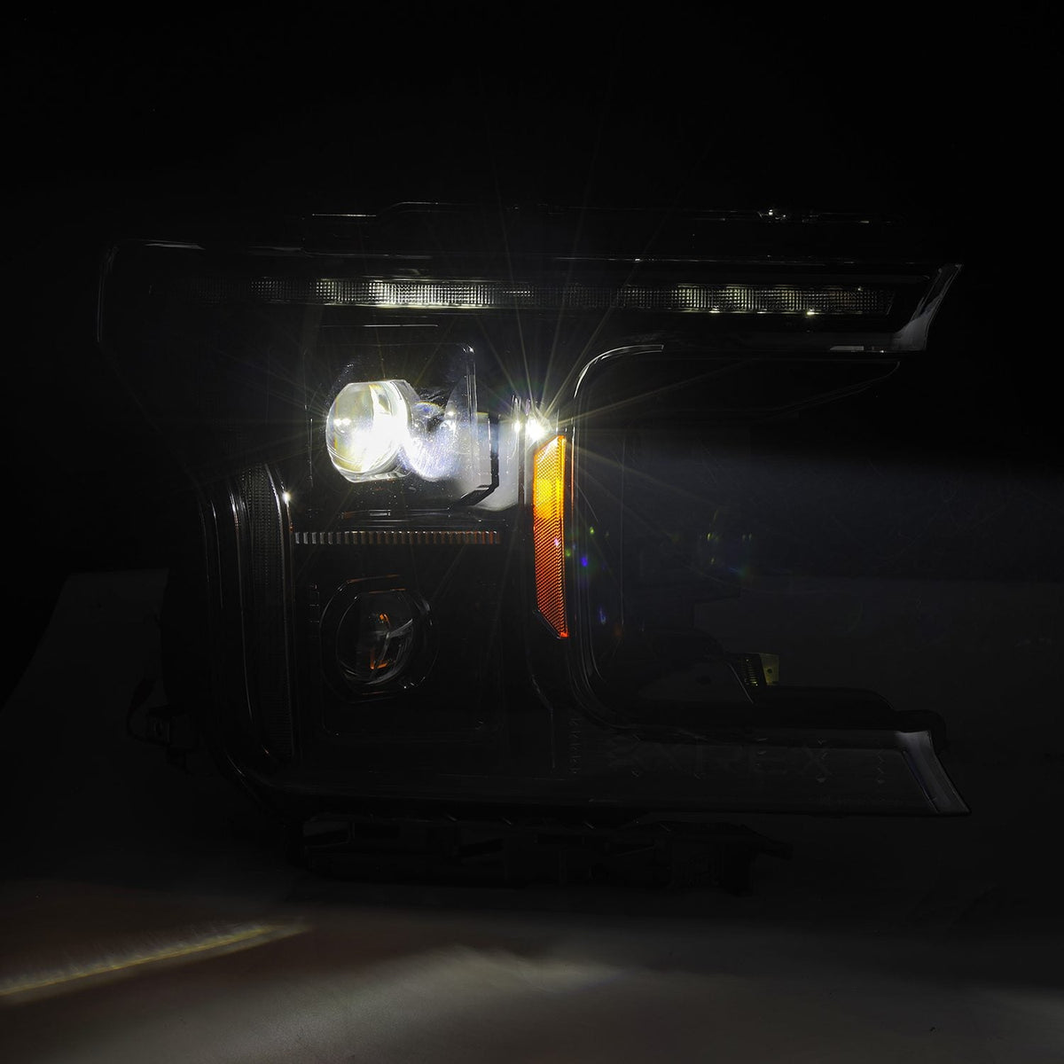 18-20 Ford F150 (MK II 14th Gen Style) LUXX-Series LED Projector Headlights Alpha-Black - view 4