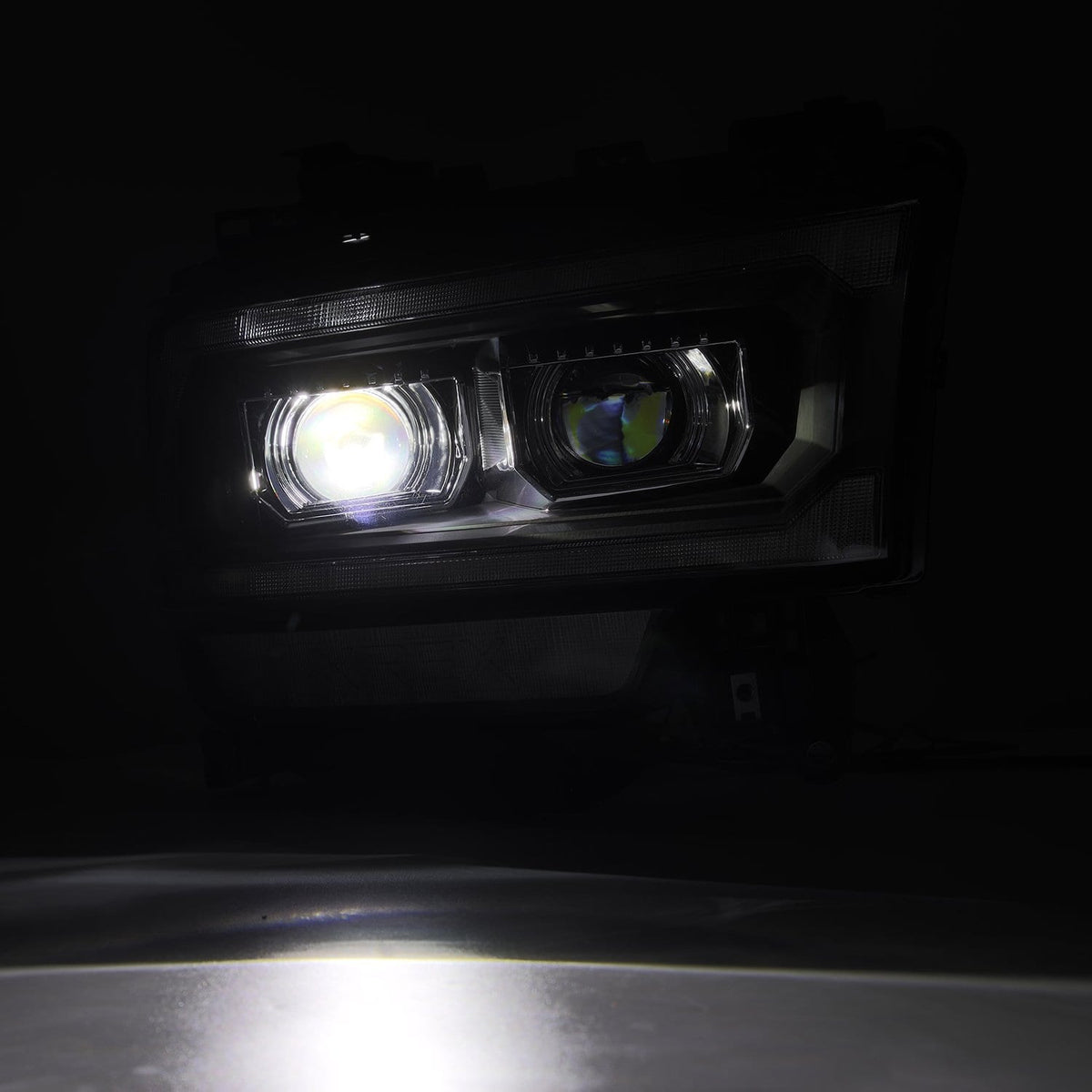19-24 Ram 2500/3500/4500/5500 LUXX-Series LED Projector Headlights Black - view 5