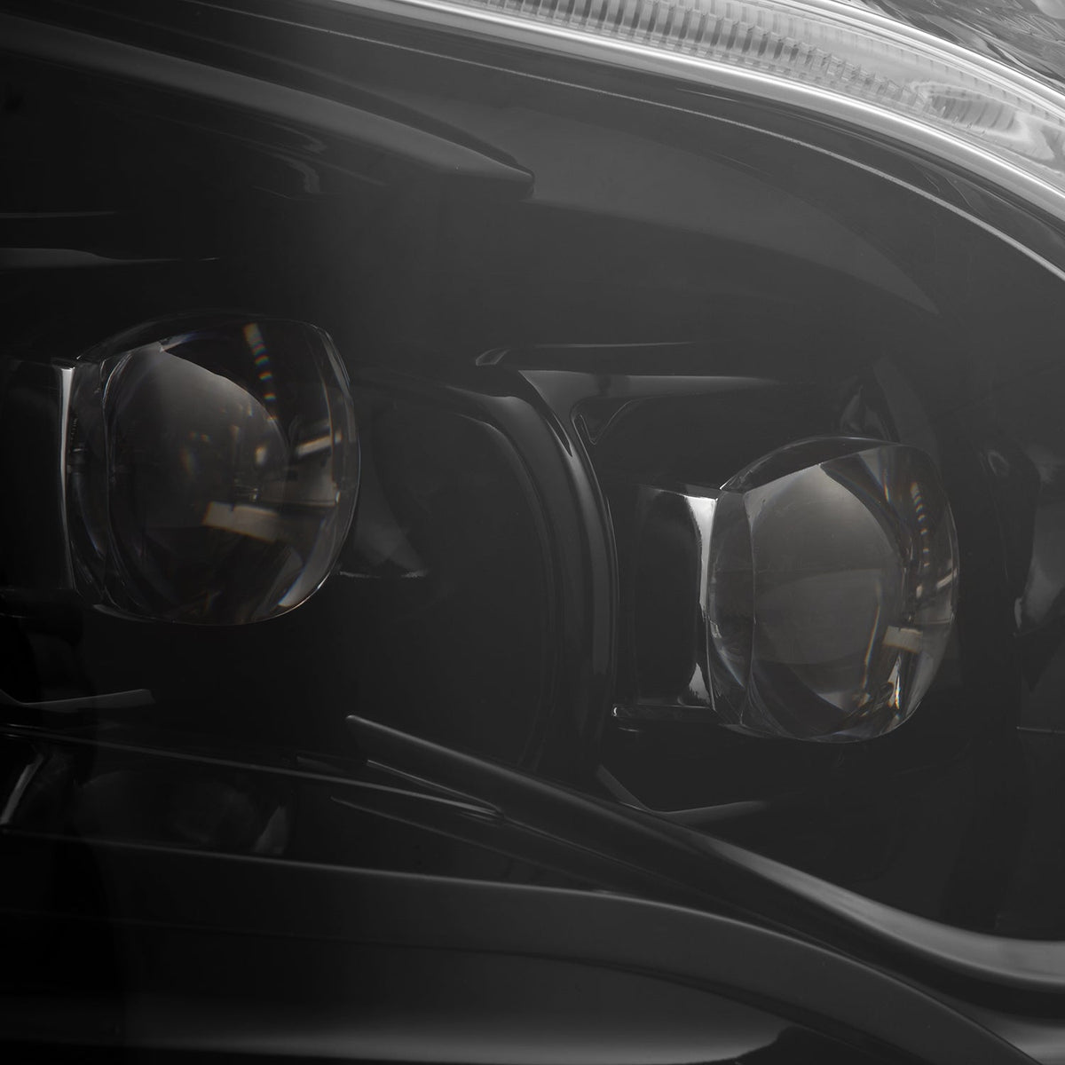19-26 Mercedes-Benz Sprinter NOVA-Series LED Projector Headlights Alpha-Black - view 11