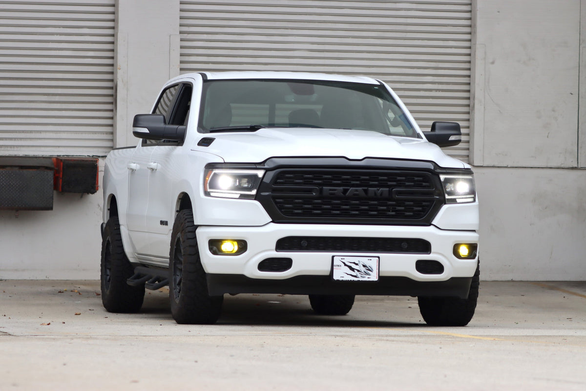 19-24 Ram 1500 (MK II 2500 Style) LUXX-Series LED Projector Headlights Black - view 2