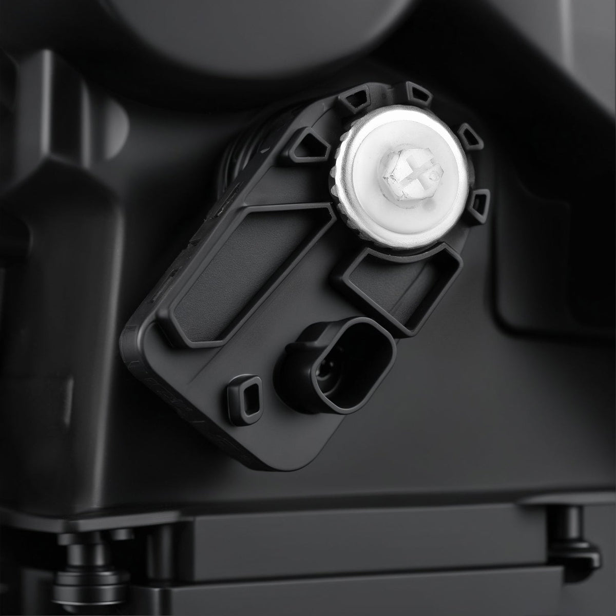 24-26 Toyota Tacoma / 25-26 4Runner LUXX-Series LED Projector Headlights Black - view 10