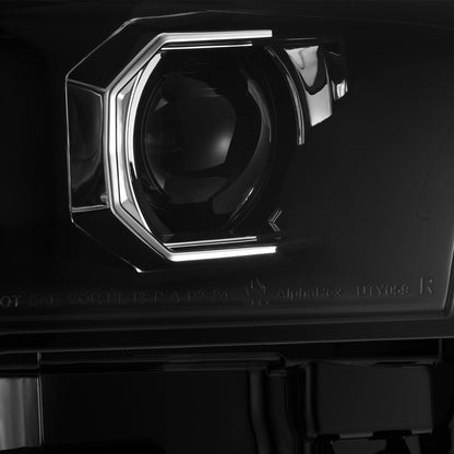 24-26 Toyota Tacoma / 25-26 4Runner LUXX-Series LED Projector Headlights Black - view 6