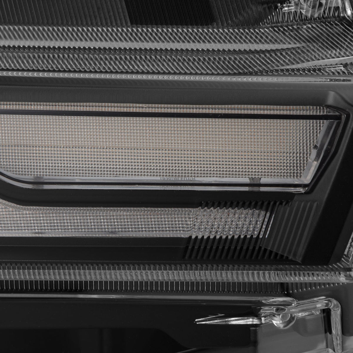24-26 Ford Ranger / Ranger Raptor LUXX-Series LED Projector Headlights Black - view 3