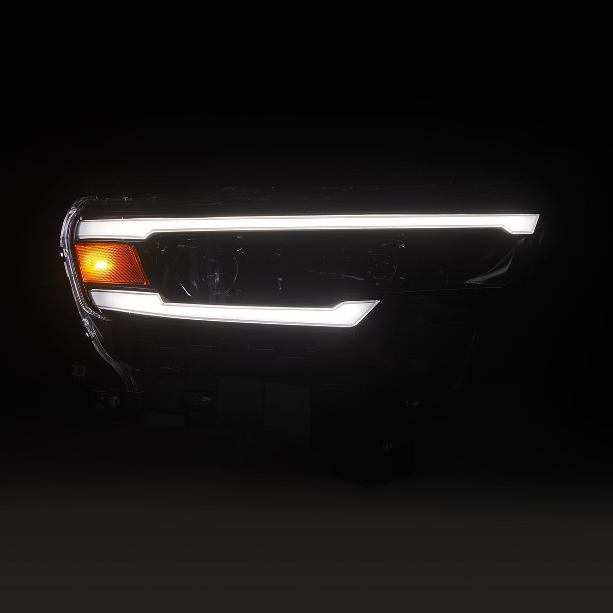 25-26 Ram 1500 LUXX-Series LED Projector Headlights Alpha-Black - view 6