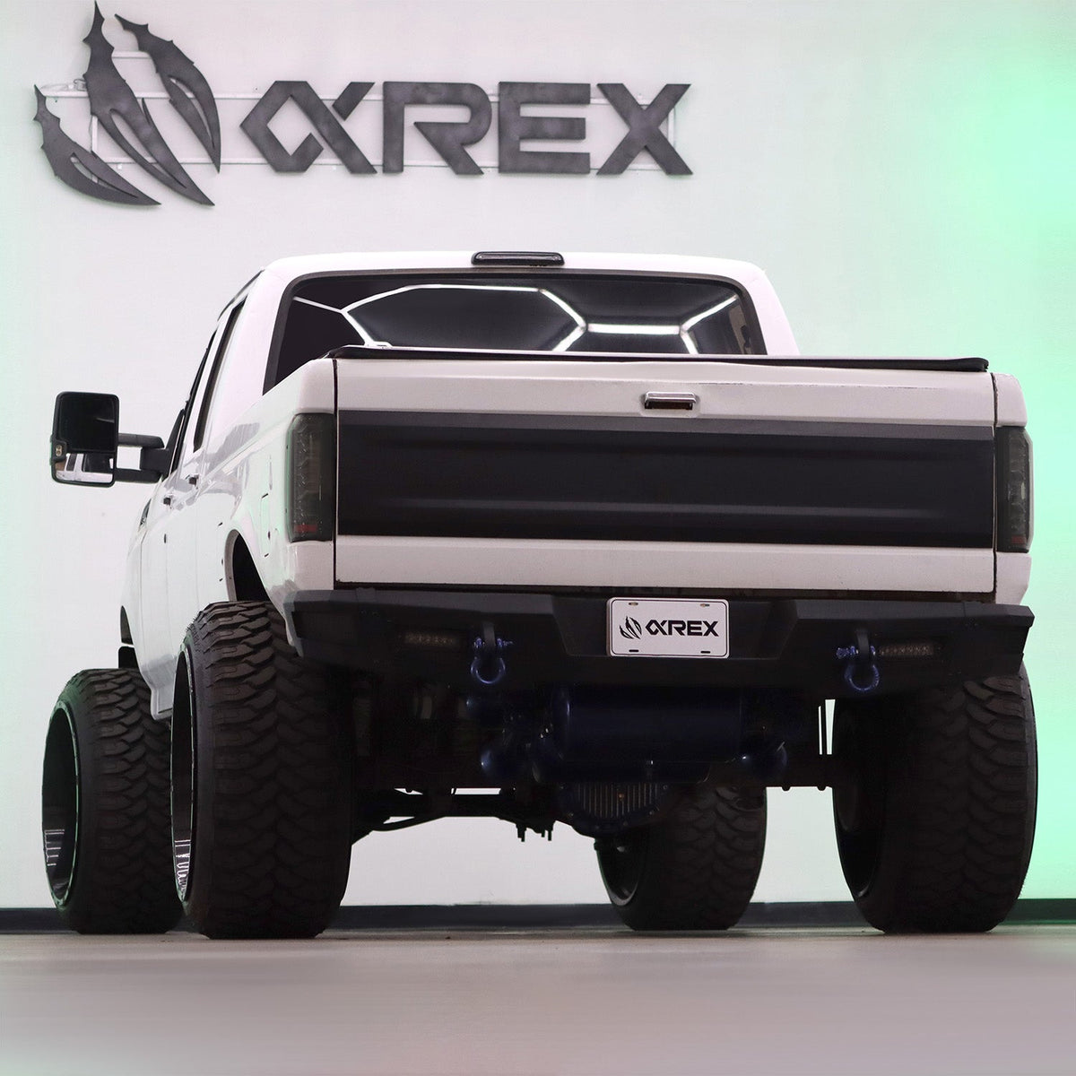 87-96 Ford F-Series/Bronco LUXX-Series LED Tail Lights Black-Red - view 2