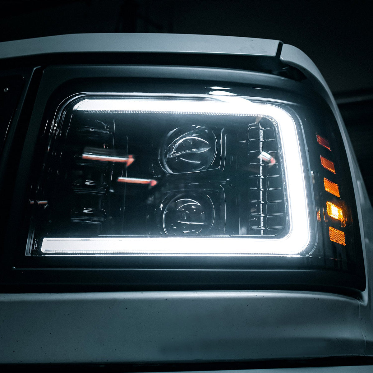 92-96 Ford F-Series/Bronco LUXX-Series LED Projector Headlights Black - view 8