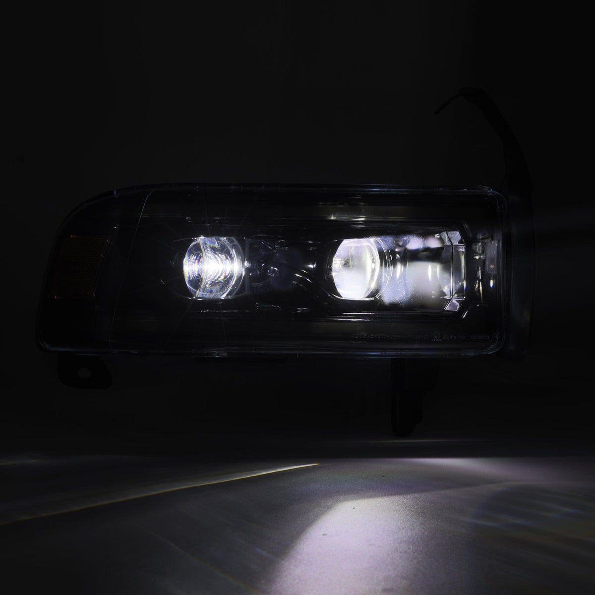 94-01 Dodge Ram 1500/94-02 Ram 2500/3500 LUXX-Series LED Headlights Alpha-Black - view 5