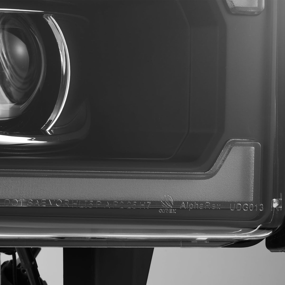 94-01 Dodge Ram 1500/94-02 Ram 2500/3500 LUXX-Series LED Headlights Black - view 8