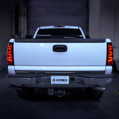 99-06 Chevrolet Silverado/99-06 GMC Sierra LUXX-Series LED Tail Lights Black Smoke - view 3