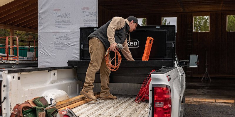DECKED TOOL BOX Black